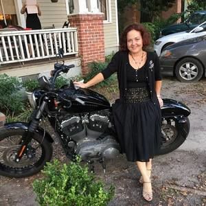 Meet your Posher, Laura